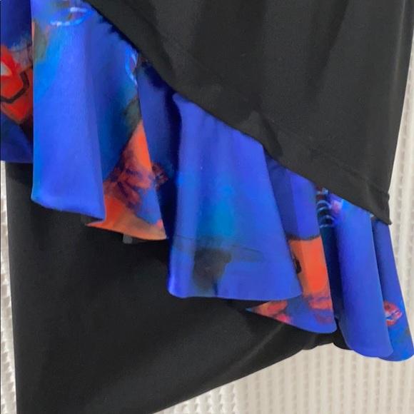 Dress - Picture 2 of 10